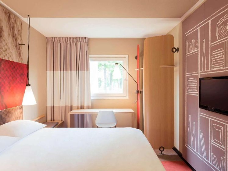 DOUBLE STANDARD Room