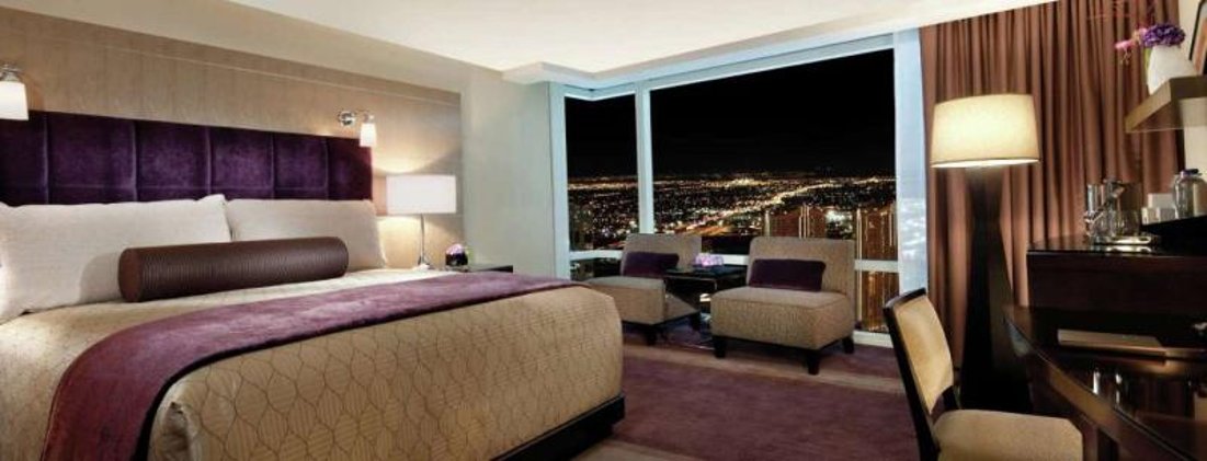 DOUBLE DELUXE KING BED Room