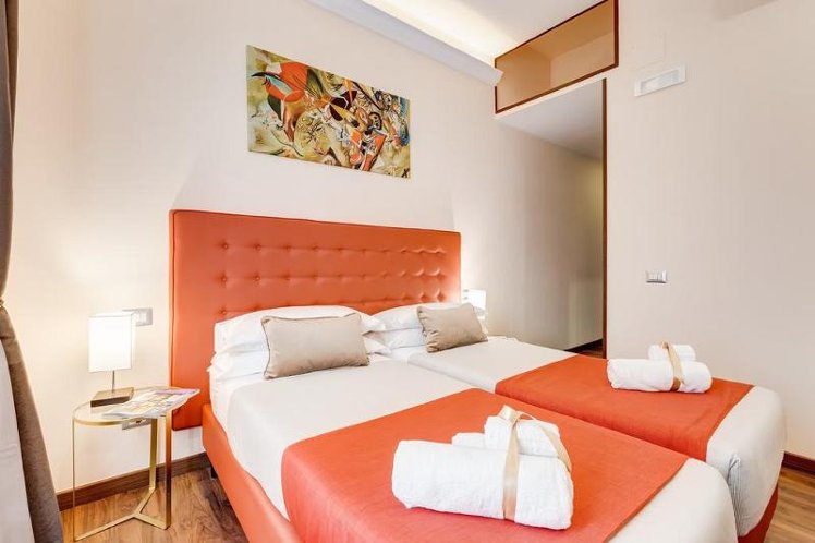 Lhr Coliseum B&B