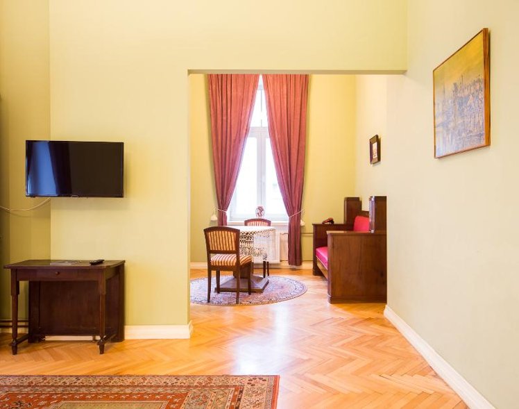 DOUBLE SUPERIOR Room