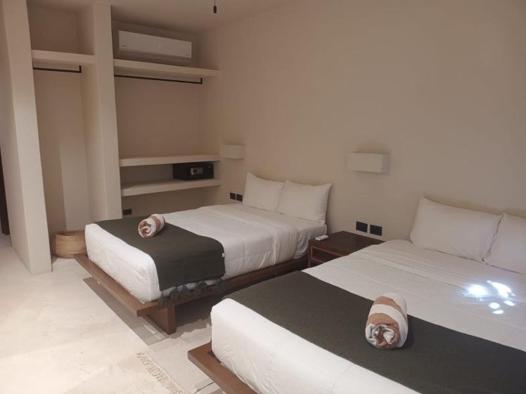QUADRUPLE STANDARD Room