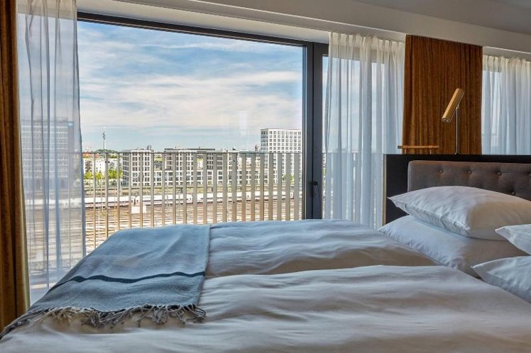 Rooms & Suites  Roomers Munich