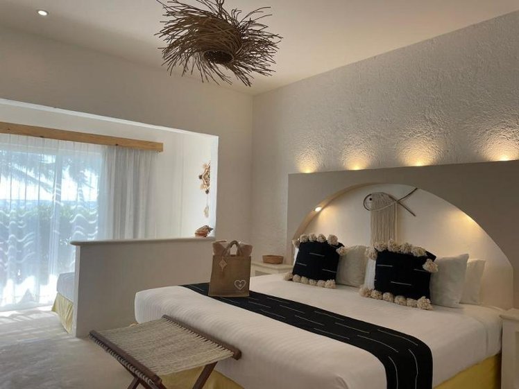 Room SEA VIEW CAPACITY 3 Room