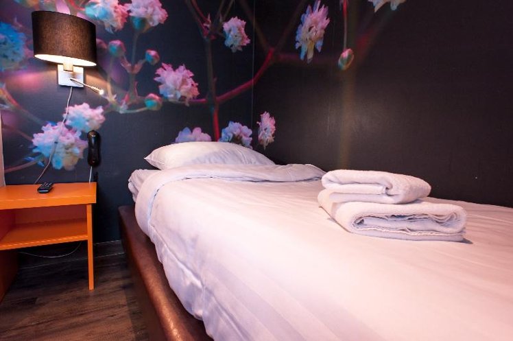 SINGLE STANDARD Room