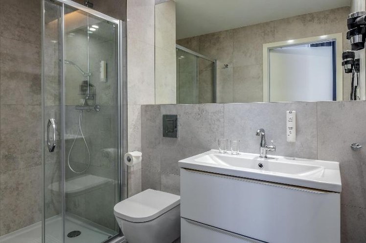 DOUBLE SUPERIOR Room