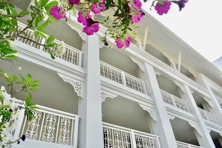 White Boutique Hotel and Spa Chiang Mai Holidays to Thailand