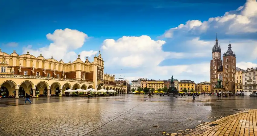 krakow-warsaw-multi-center-holidays