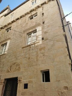 Apartment House Lina