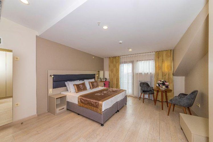 DOUBLE STANDARD Room
