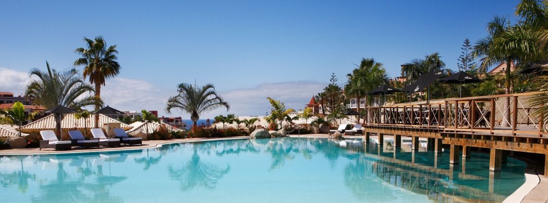 Swim up rooms in Tenerife