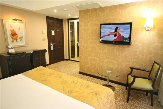 CARTOON HOTEL