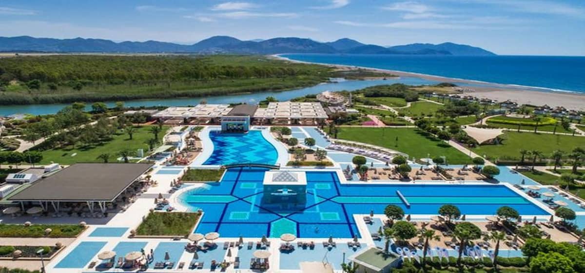 Hotels with Swim Up Rooms in Dalaman